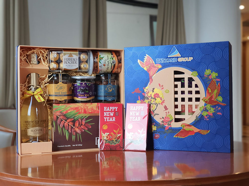 MỘT QUÀ TẾT – TRIỆU NIỀM VUI, TẬP ĐOÀN ĐẤT XANH TRAO QUÀ TẾT CHO NHÂN VIÊN TẠI HỘI SỞ