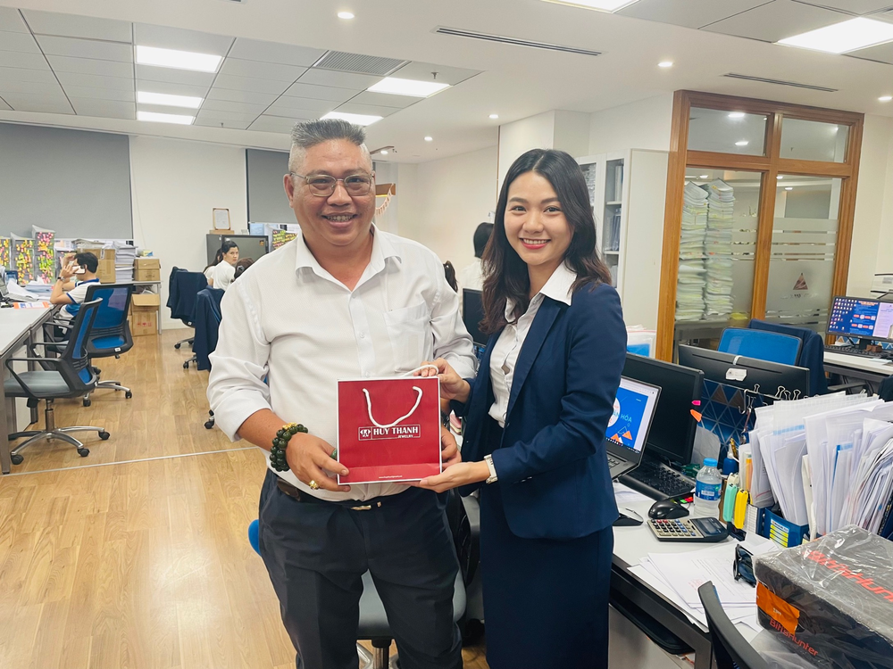 ĐẤU GIÁ THIỆN NGUYỆN – NGHĨA CỬ CAO ĐẸP CỦA NGƯỜI ĐẤT XANH