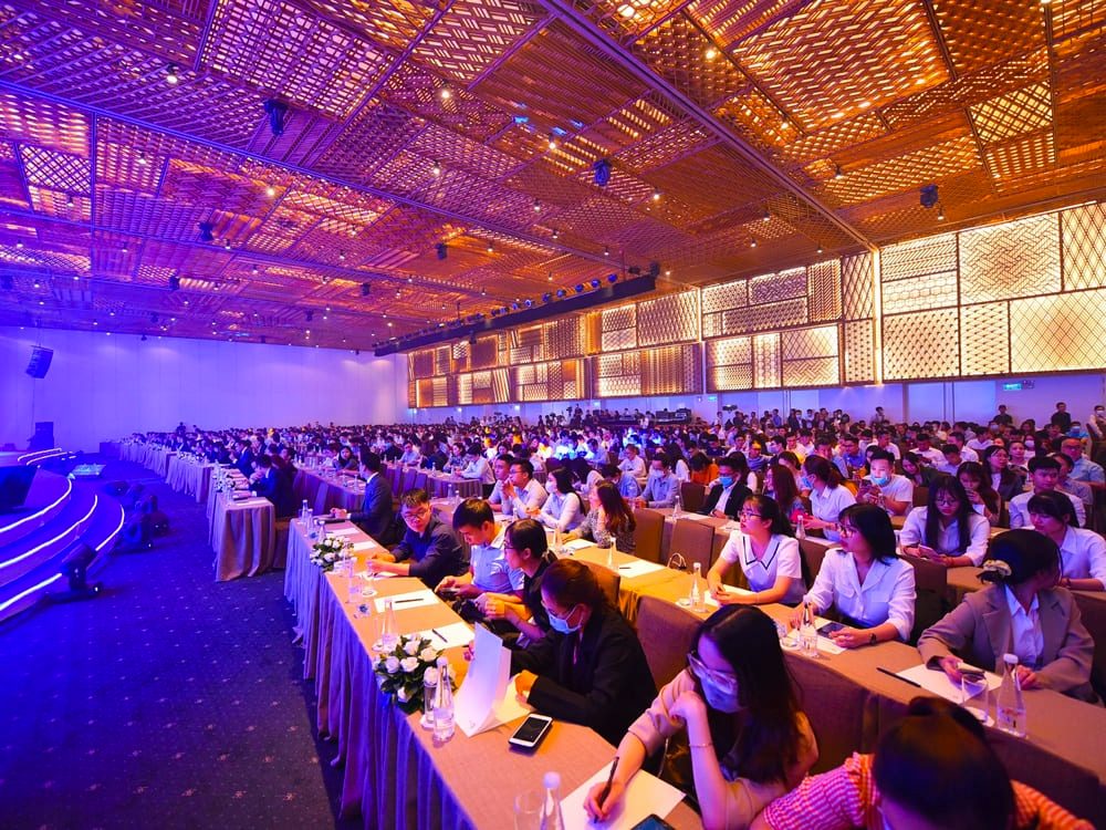 THƯƠNG VỤ “BOM TẤN” NĂM 2021: IPO CÔNG TY MÔI GIỚI BẤT ĐỘNG SẢN SỐ 1 VIỆT NAM